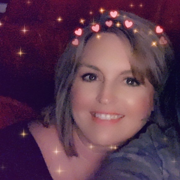 Meet your Posher, Courtney - Picture 6 of 6